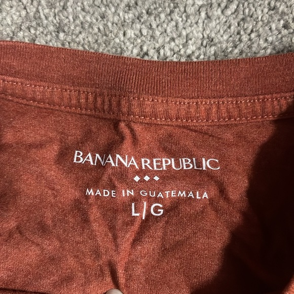 2 for 15$// Banana Republic T-shirt - Picture 2 of 2